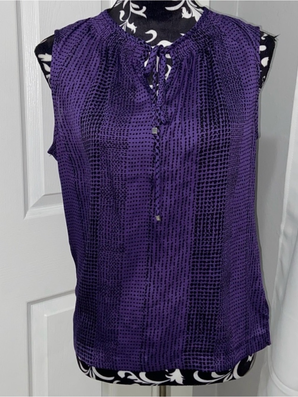 Liz Claiborne Purple Sleeveless Tie-Neck Blouse